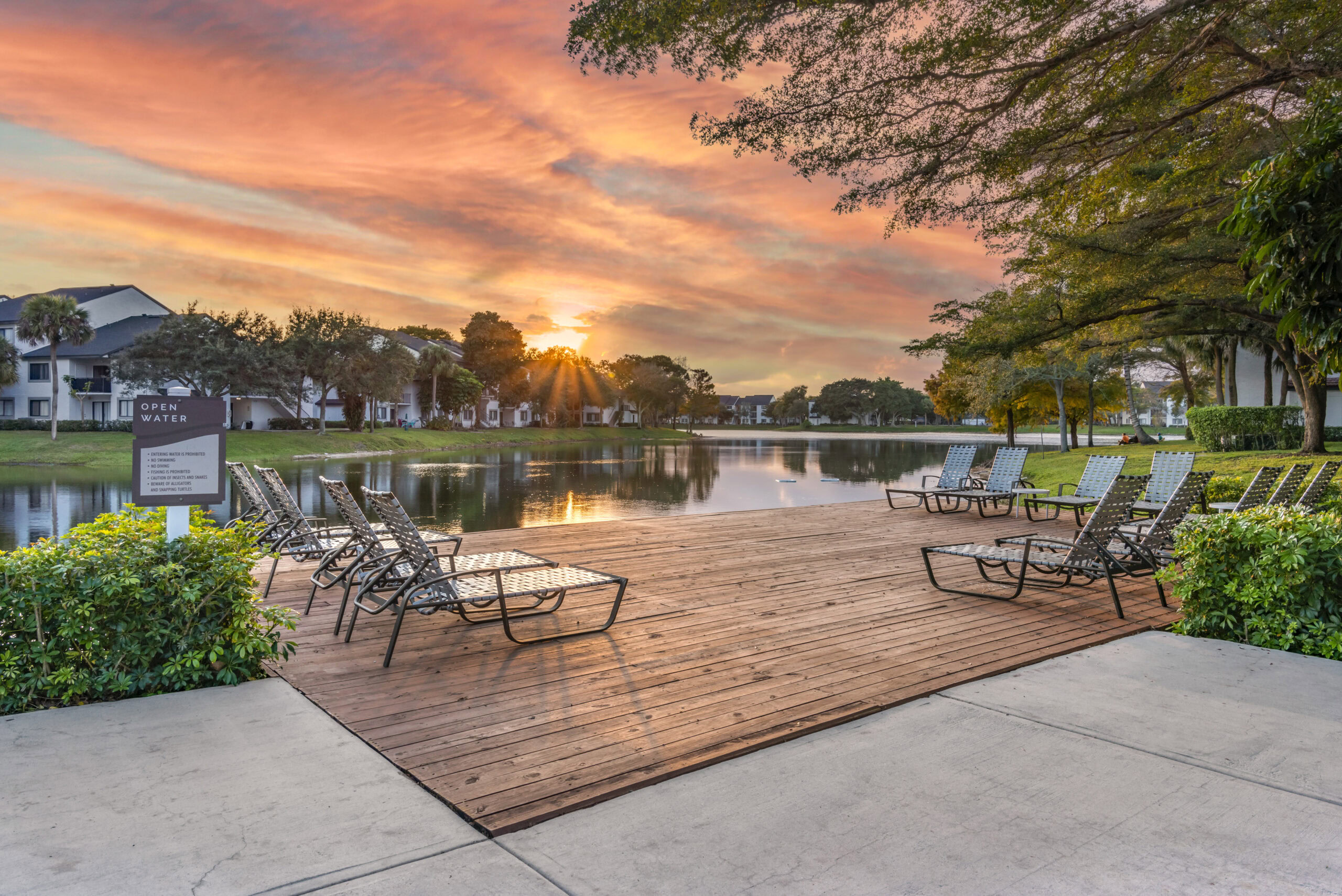 Lakeside sundeck to relax