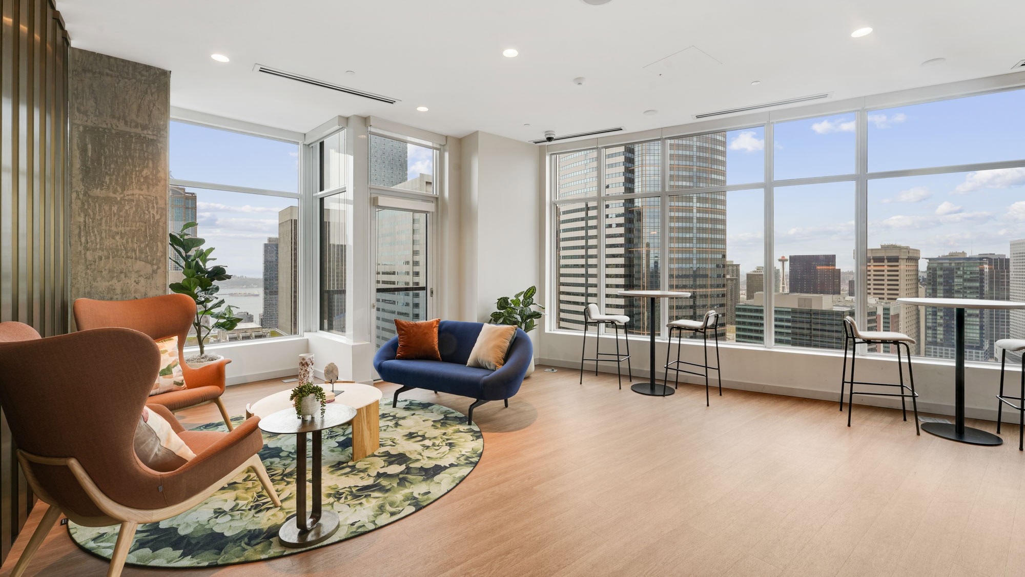 The sky lounge at Cielo apartments in downtown Seattle.