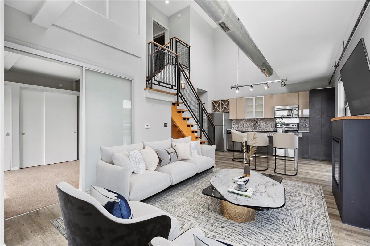 Spacious, modern loft in Pittsburgh