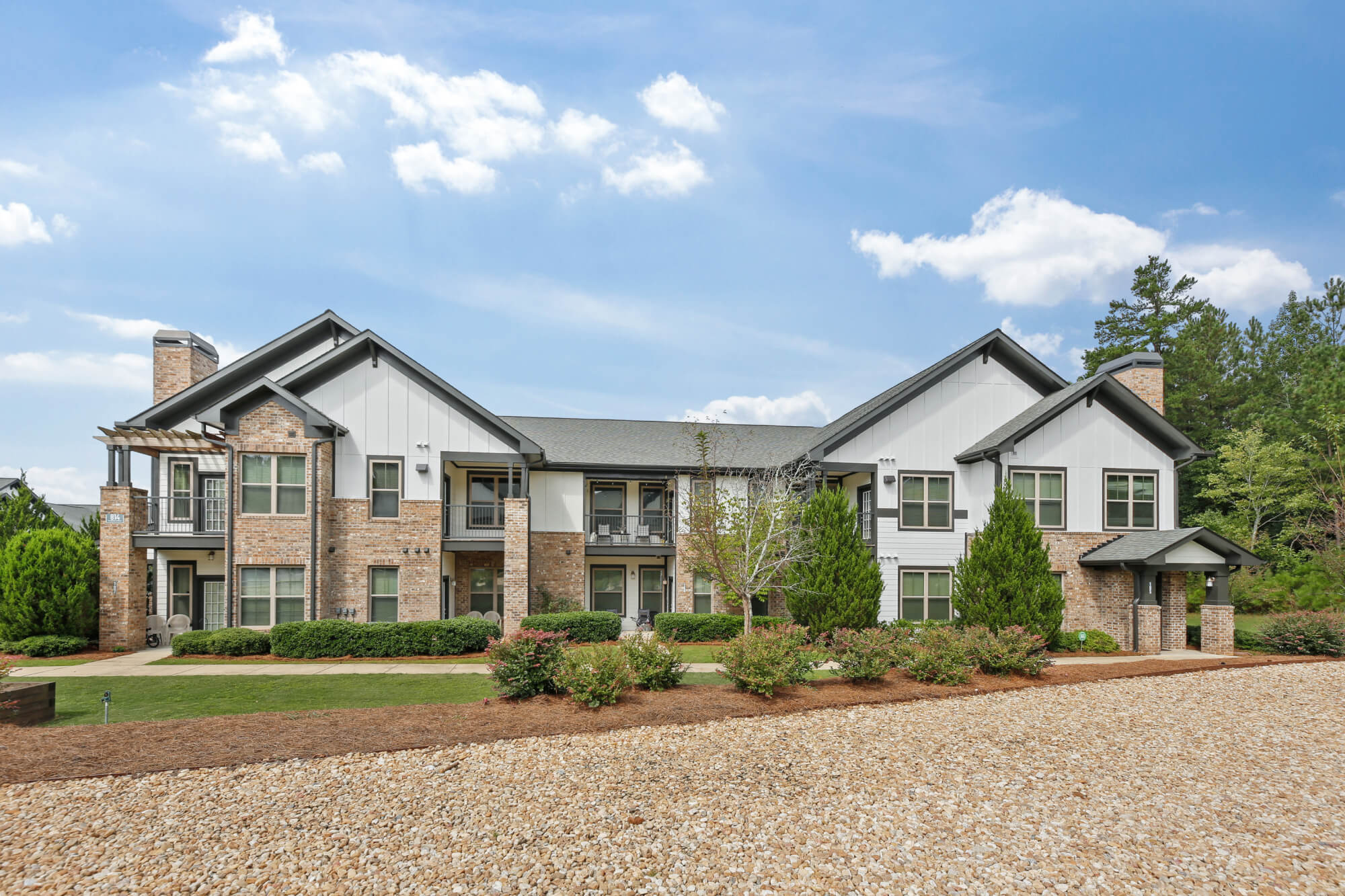 Park 9 Apartments in Woodstock, GA: Modern Living Near Downtown Woodstock, I-575, and North Georgia Trails